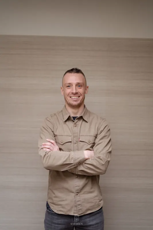 Portret van Thijs Honekamp bij STORIES